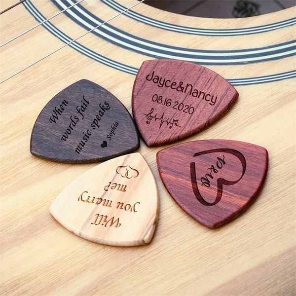 Plettri per chitarra personalizzati in legno di San Valentino Plettri per chitarra incisi personalizzati unici Inserisci il tuo testo Regalo per la festa del papà 220707