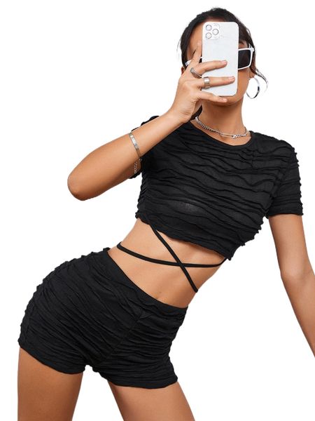 

crisscross tie back textured crop & shorts a00m#, White
