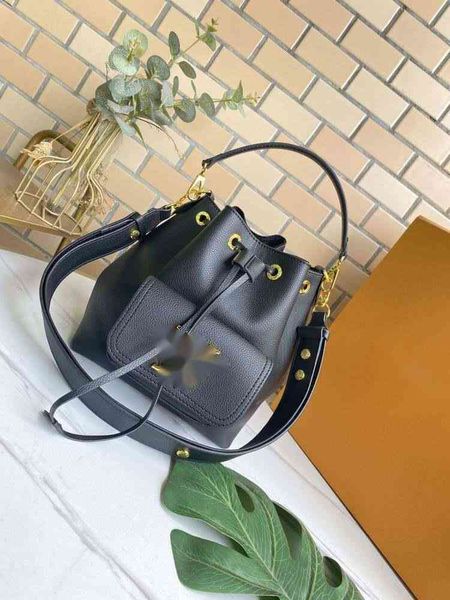 

lvs ggs bags luxury explore shoulder bag use adjustable carrying straps to brand trendy and functions practical backpack women han wofow, Brown;gray