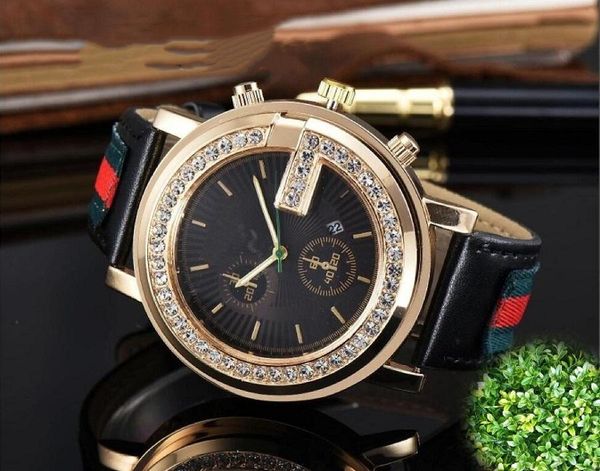 2022 kadın erkek Saatler Elmas Casual Büyük Tasarımcı altın Kol Saati Moda Lüks Bayan saat Kuvars İzle Relojes De Marca Mujer