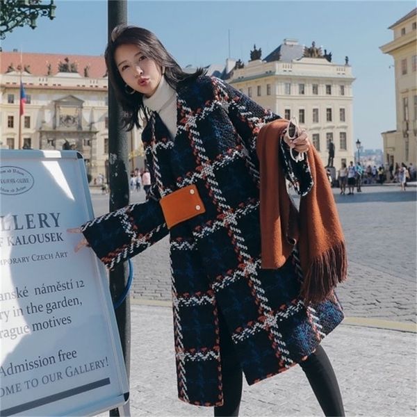 

vintage tweed long woolen coat women thicken warm winter long jacket female lattice v-neck plaid long wool overcoat women 201221, Black