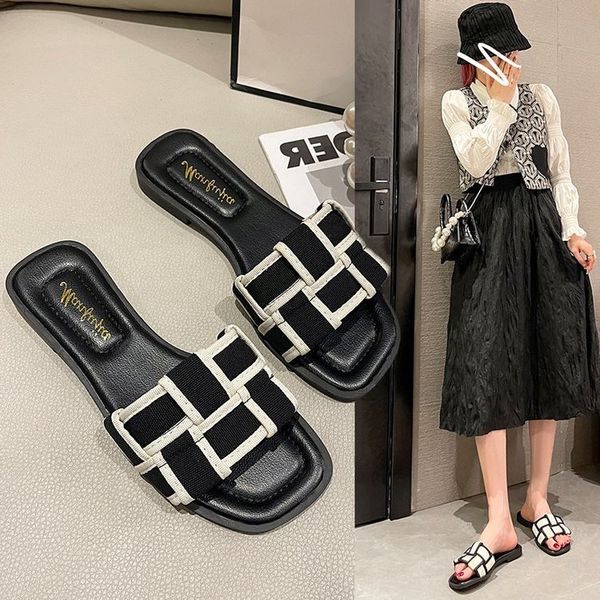 

square head flip flop women's summer 2022 new versatile leisure lattice flat bottom soft lazy sandals for external wear, Black