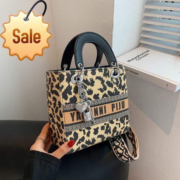 

new bag women's texture shoulder fashion handbag brand popular ladies s luxury s