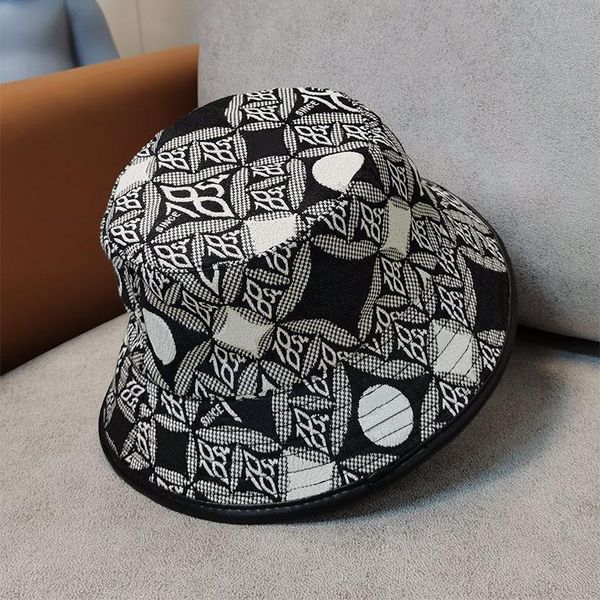 

2022 classic letters baseball cap men's women bag golf hat snap back beanie skull caps design bob stingy brim bucket hats qual pcna, Yellow