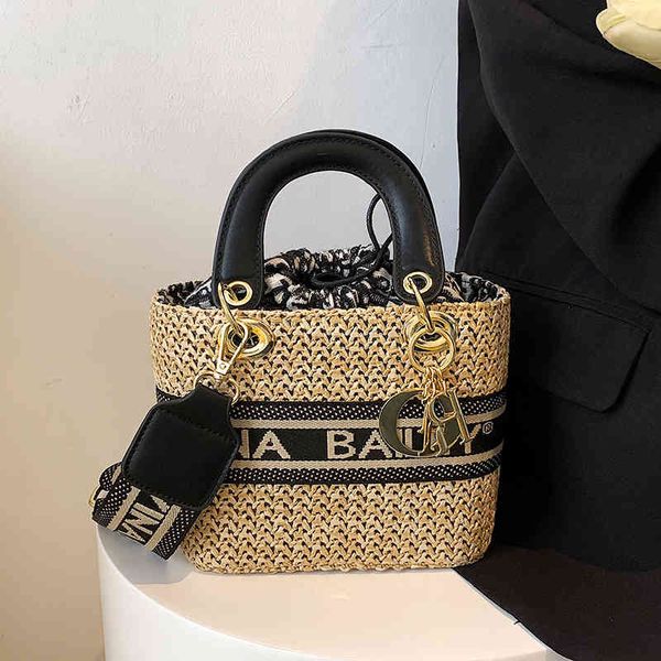 

ladies fashion trend new brand bag wholesale high value handbag female 2022 korean version simple net red single shoulder msenger small squa