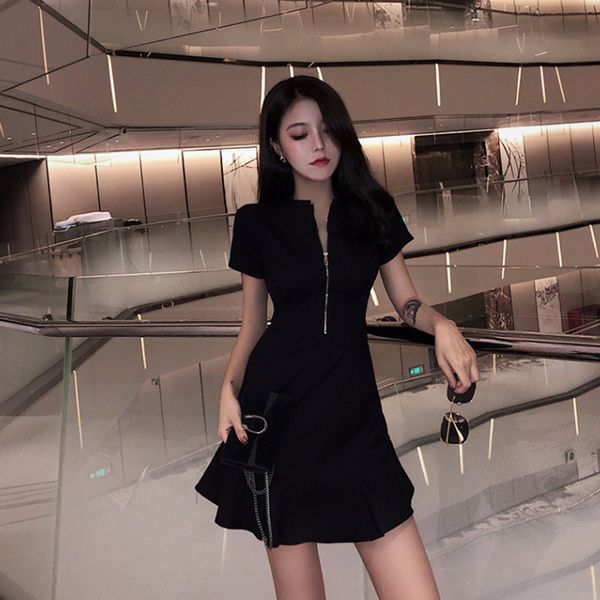 

the new summer scheming dress design shows the skinny fish tail super fairy minority in france, Black;gray