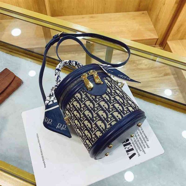 

60% off factory store online large capacity portable bucket spring trend bag fashion single shoulder bag