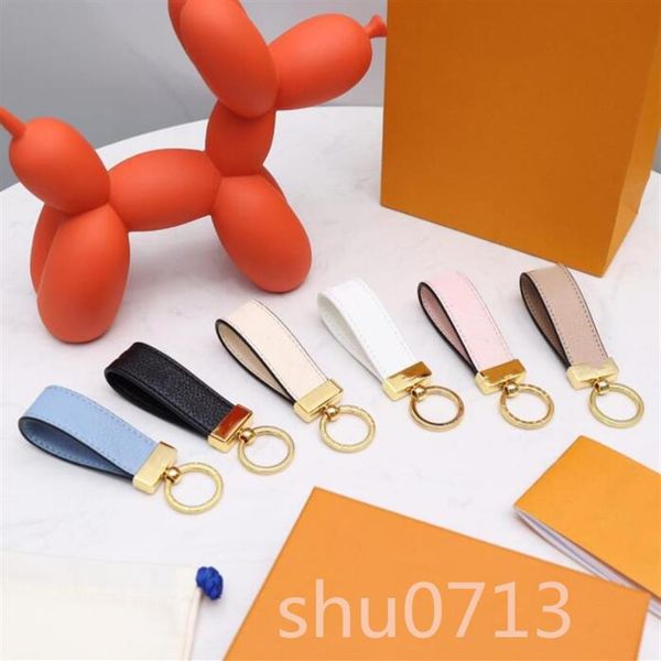 

2021 maxi dragonne key chain buckle lovers car keychain handmade leather designers keychains men women bag pendant accessories 16 257v, Silver