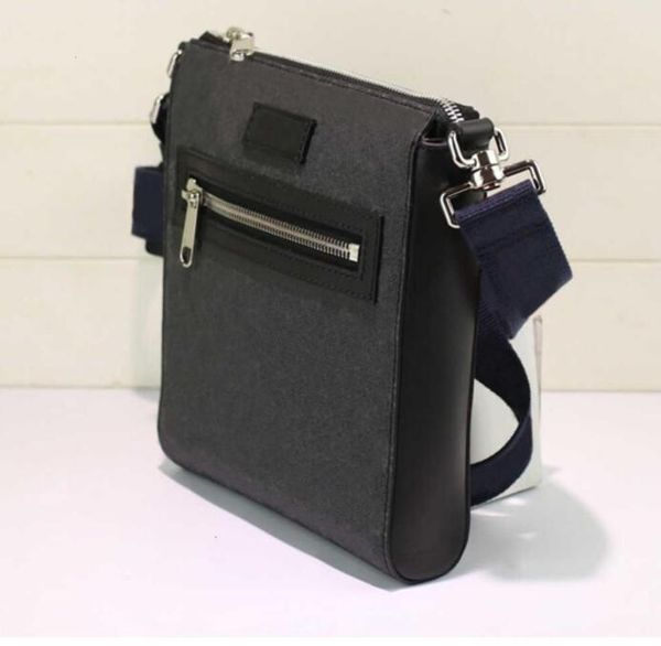 

2023 men's messenger bags luxury designer bags men's must-have shoulder bags