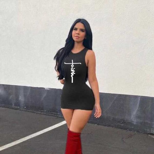 X03173L 2023 Düz renkli baskılı kolsuz kadınlar Sıska Bodycon Mini Street tarzı elbise sıcak kızlar için