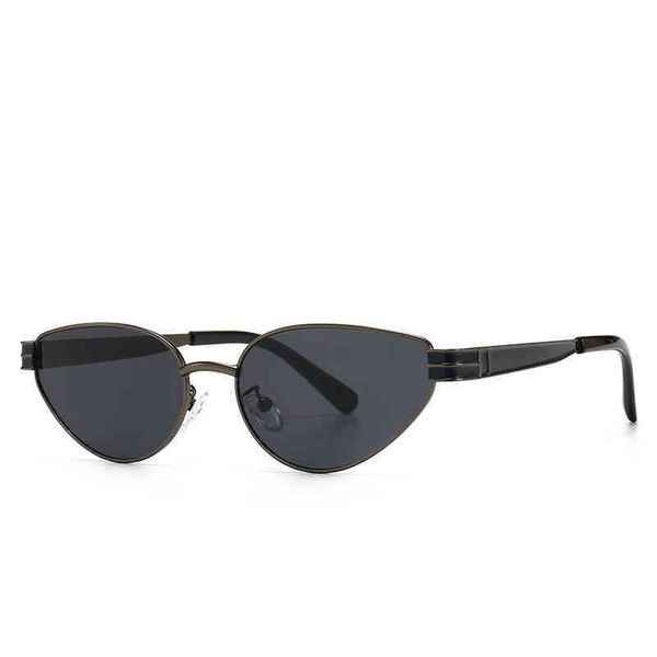 

vintage monogram cat's eye sunglass slm51, White;black