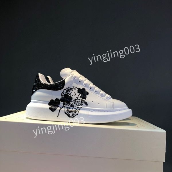 

2022 womens shoes mens casual shoes breathable and comfortable leather chaussures couple sneaker velvet matt size34-46 yn220508, Black