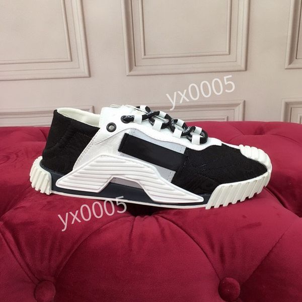 

2022 boots designer mens womens shoes leather flats platform oversized casual espadrille flat sole sneakers hc210815, Black