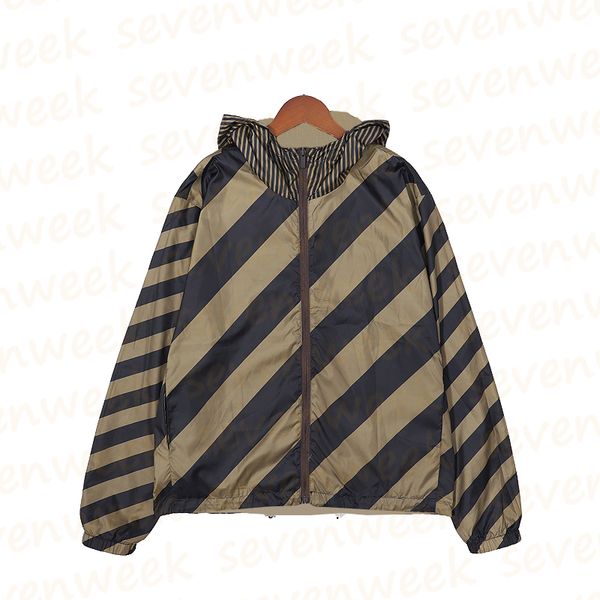 

designer letters mens sunscreen jackets plus size coats fashion brand male jacket can worn both sides, Black;brown