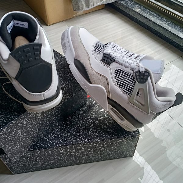 

men womens 4 military black basketball shoes 4s white black-neutral grey outdoor sneakers skateboard sports dh6927-111 with original box siz