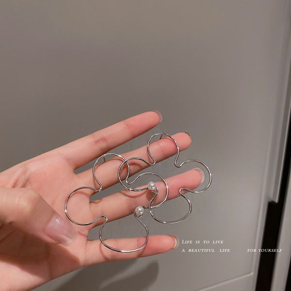 

925 silver needle geometric pearl earrings korean flower ins style earrings exaggerated metal sweet cool personality eardrop for women, Golden