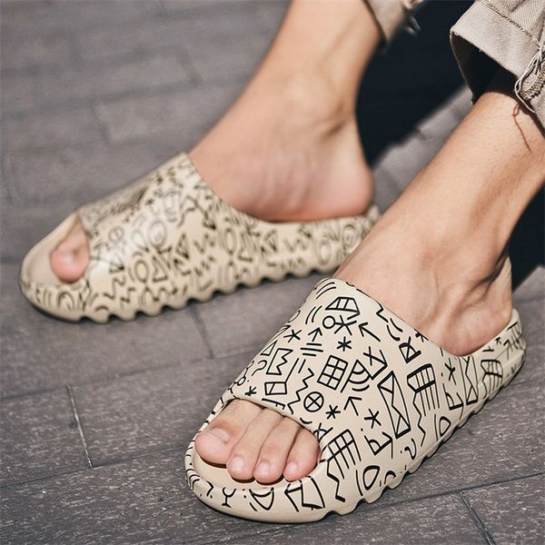 

graffiti slides cartoon men slipper thick summer fashion printed platform shoes nonslip outdoor sandals 220620, Black
