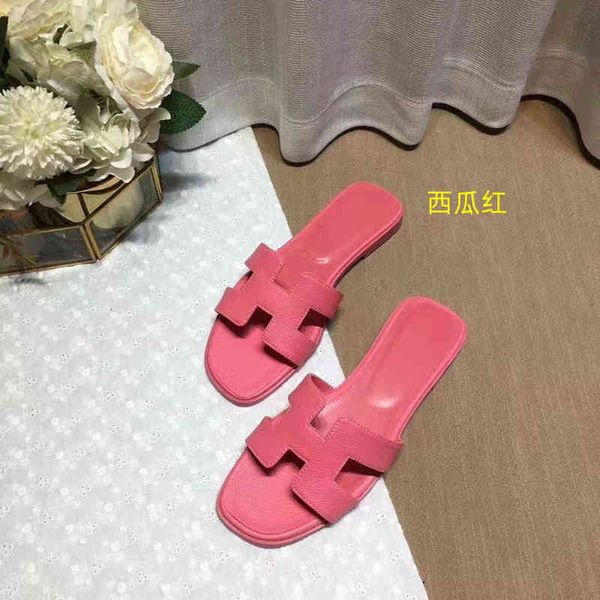 

2022 summer leather flat bottomed large size h slippers women wear net red beach one line sandals women's shoes 414243, Black