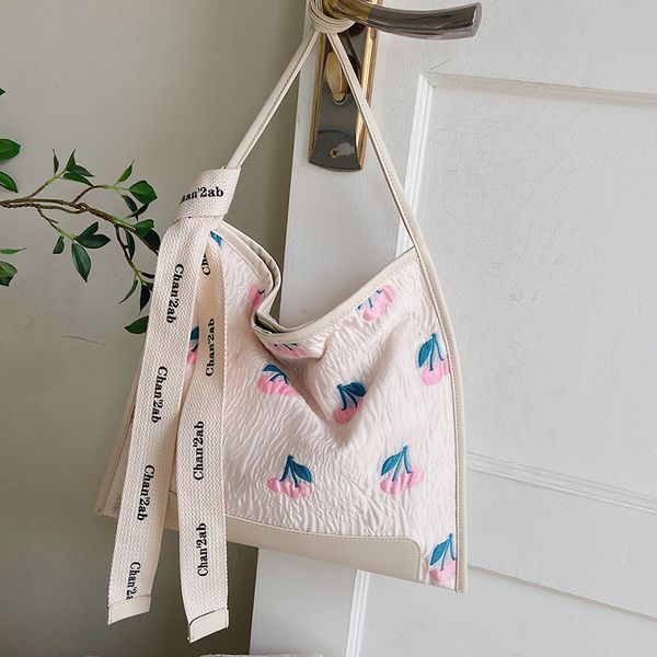 

hbp flower large capacity single shoulder bag french ins wind young lady handbag armpit bag college canvasbag wholesale