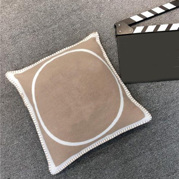 Almofada Cashmere Decorative Pillow Designer de almofadas de luxo de luxo Sqaure Covers Covers decoração de casa com travesseiro interno de 45x45cm