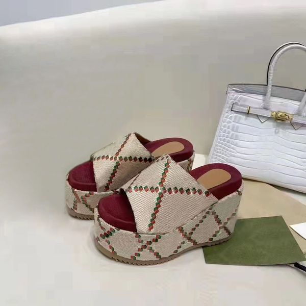 

2022 designer slippers fashion thick bottom sandals letter embroidery slides lady platform wedges sandal beach high heel with box dfgfdg, Black