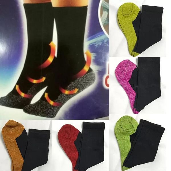 Sotto i calzini Calzini in fibre alluminizzate Mantieni i tuoi piedi caldi e asciutti Unisex senza colori della scatola