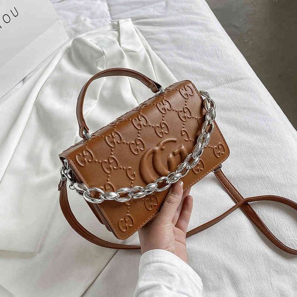 

2022 new designer hand fashion ladies bags simple fashion letter embossed acrylic chain one shoulder messenger