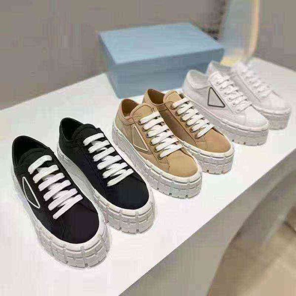 

2022 thick bottom biscuit shoes early spring muffin canvas shoes women's versatile heightening, Black