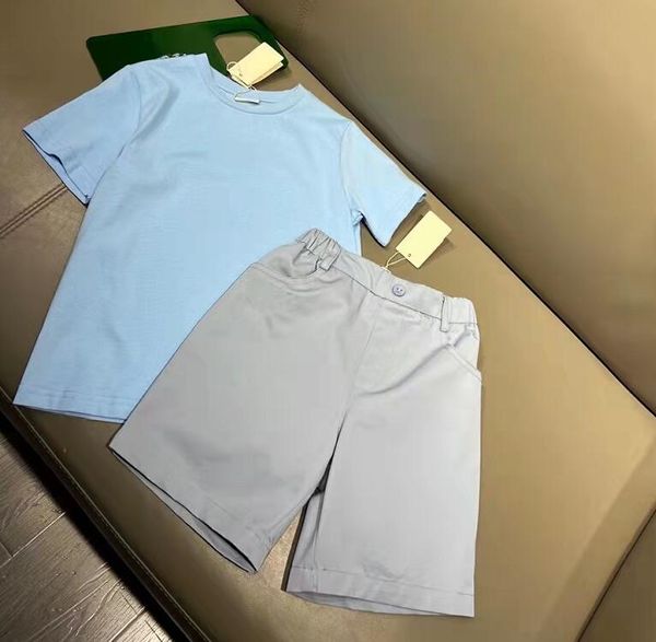 Designer de luxo infantil conjuntos casuais roupas de manga curta esportes casuais roupas menino menina roupas tee doces colorido e shorts de alta qualidade algodão puro crianças tamanho 100-160