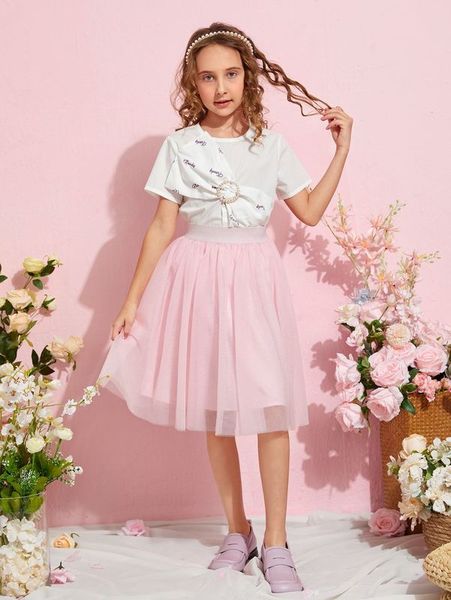 

sheen girls' letter pattern front large bow and mesh skirt set she, White