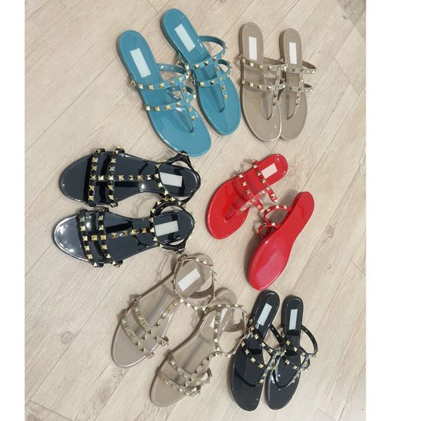 

rivet sandals for women summer beach slide slippers luxurys jelly flip flops platform pvc crystal lows heels thong t-strap sandal casual sho, Black