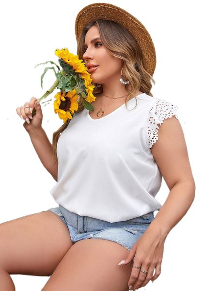 

plus laser cut cap sleeve blouse t0ge#, Black