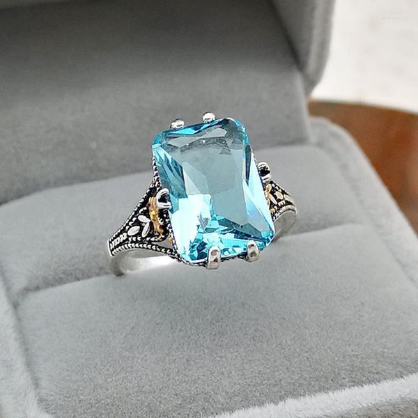 Eheringe Luxus Weibliche Kristall Quadrat Großer Ring Klassische Silber Farbe Engagement Charme Aqua Blau Zirkon Stein Für Frauen Edwi22