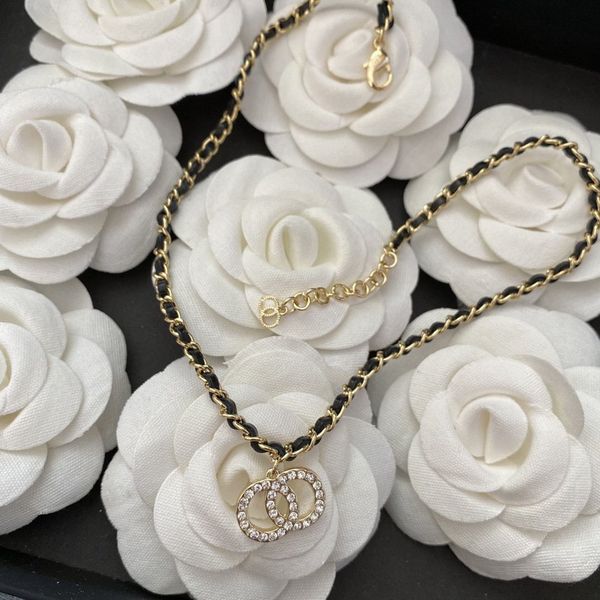 

designer jewelry fashion thick chain choker necklaces wearing leather rope women's lambskin rope double letters with diamonds metal nec, Golden;silver