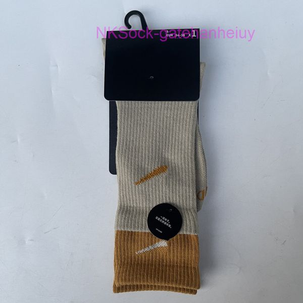 

men classic fashion socks hook brand color stitched men's women's long tube sports training sock street couple middle tubes luxury, Black