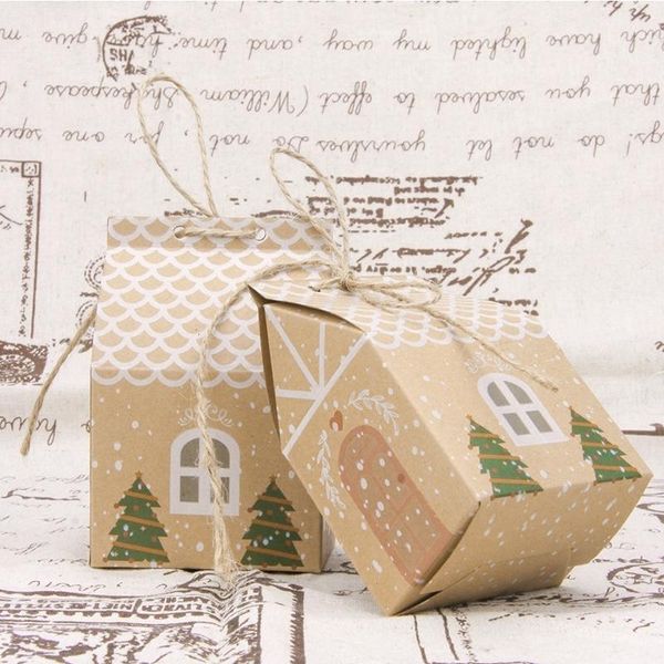 Geschenkverpackung Kraftpapierhausform mit Seilen Süßbeutel Cookie Verpackungskästen Weihnachtsbaum Anhänger Party DekorationGift WrapGift