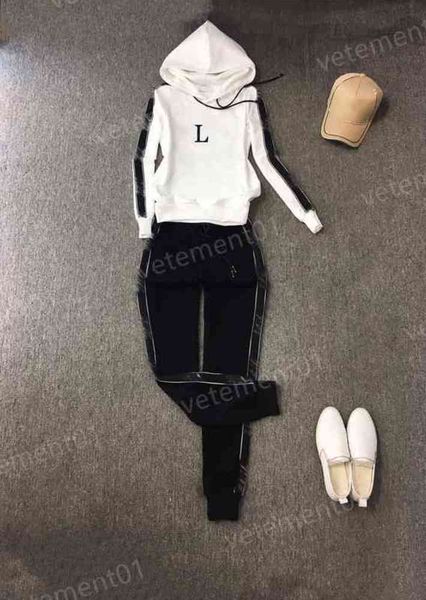 

womens two piece pants letter logo print fashion brand hooded jacket with black casual pants 2 piece sets luxury designer tracksuits 0912, White