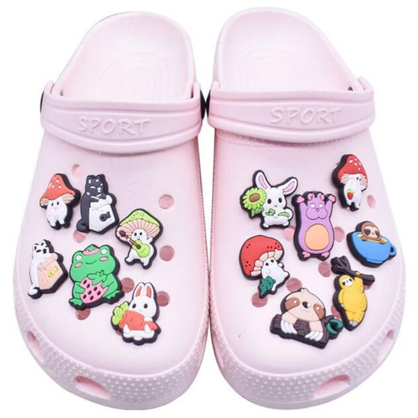 

fast delivery custom 100pcs/set shoe parts accessories wholesale sports croc charms soft rubber pvc buckles, White;pink