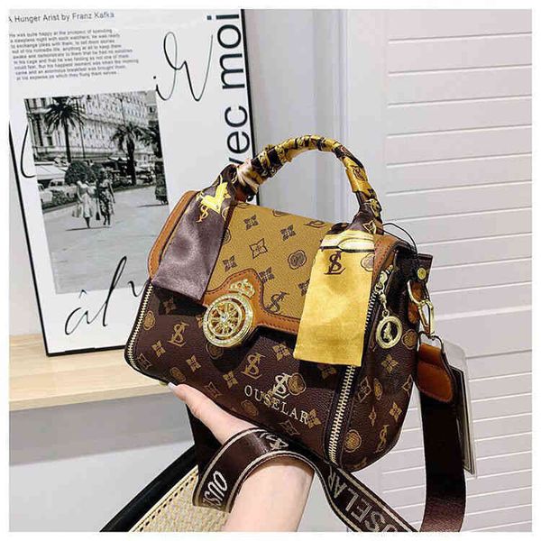 

2022 factory wholesale new high-grade portable small square printing fashion single shoulder multi-layer net red pop women's versatile