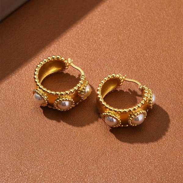 

french brass old vintage inlaid pearl earrings stud all-match fashionable high-end texture gift jewelry accessories, Golden;silver