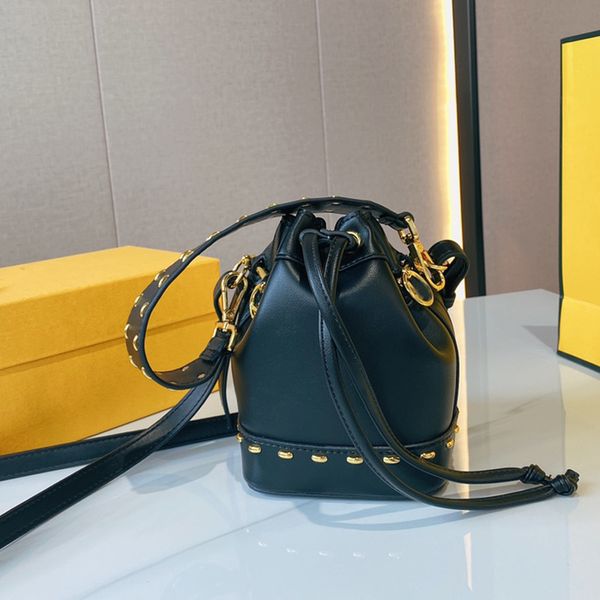 

multi pochette large capacity real leather bag women luxurys designers bags 2022 handbags purses tote 19 handbag flap zhouzhoubao123 oh9f