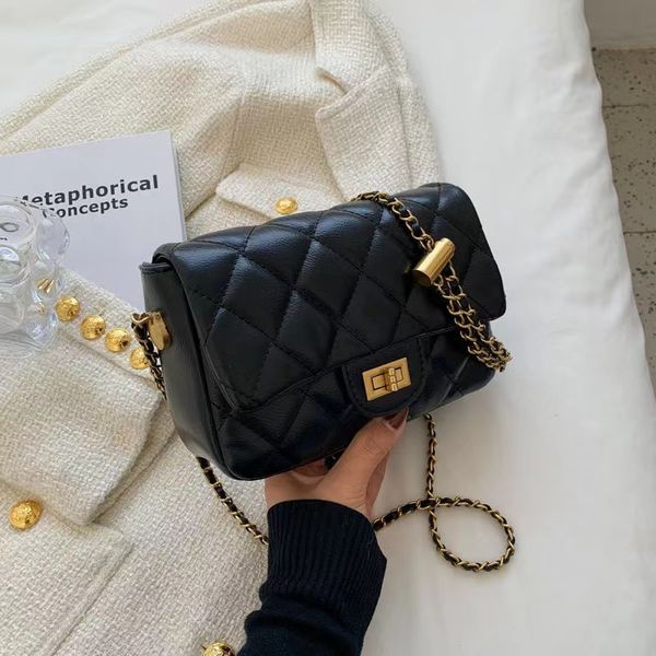 

high-quality summer 2022 women's new explosive fashion rhombus chain shoulder bag texture messenger small square bag