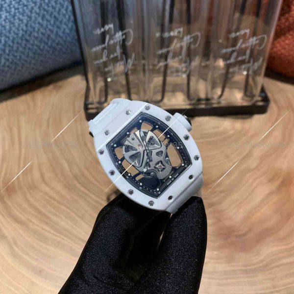 Orologio a forma di Richard con data, orologio meccanico da uomo con barile da lavoro, tendenza alla moda, teschio in ceramica con diamanti pieni, luminoso scavato