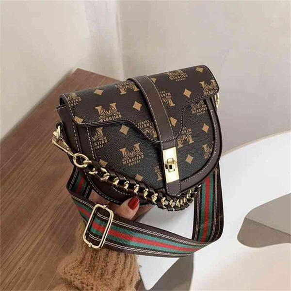 

2022 factory wholesale new women's one shoulder letter small popular fashion messenger atmospheric foreign style women's bag 3f38