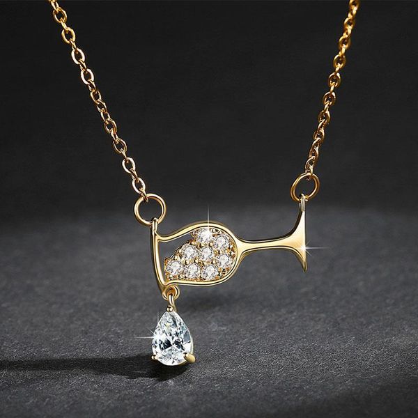 Подвесные ожерелья золотой цветовой цепь милое винное стеклянное ожерелье для женщин из циркона христаллического чашки коля