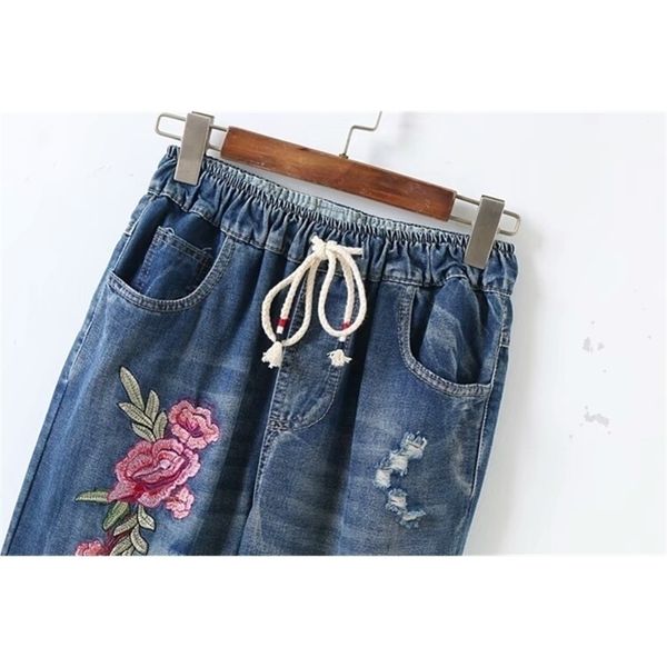 

summer female line sen hole letter embroidered flowers loose nine points jeans trouser y200417, Blue