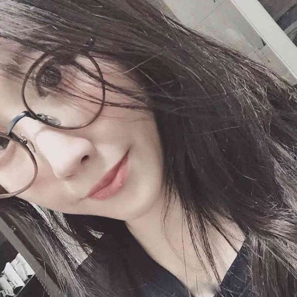 

sunglasses the same elliptical frame glasses bon cpry, White;black