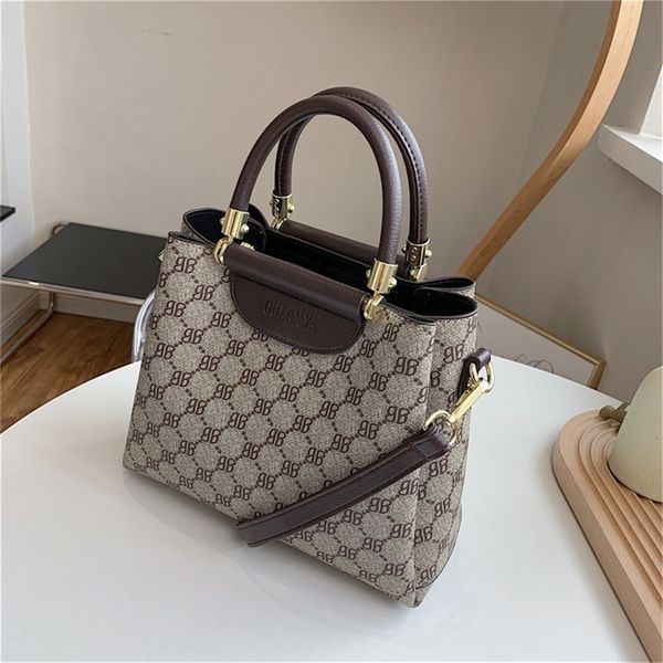 

messenger women's version autumn and winter new fashion simple leisure hand large capacity single clearance outlet sale