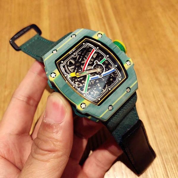 

mens watch men's watch high-end carbon fiber material .48 centimeters in size.with characteristic nylon elastic strap.men's mechan, Slivery;golden