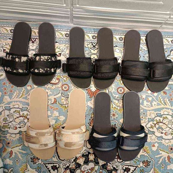 

d family embroidered flat bottom flip flop's 2022 summer old denim wear waterproof sandals, Black